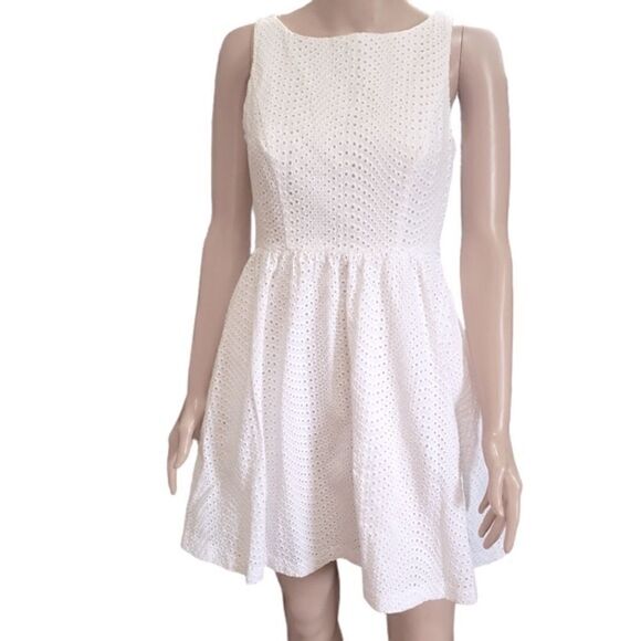 Jessica Simpson Eyelet Sleeveless Fit & Flare Dress Sz 6 - Picture 1 of 15